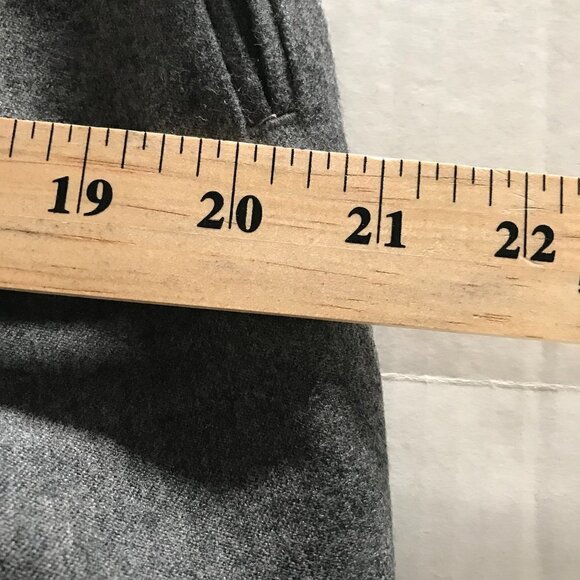 NWOT - Louis Raphael Gray 100% Pure Virgin Wool Dress Pleated Cuffed Trousers - Picture 8 of 10